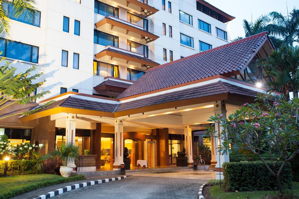 Hotel Sahid Jaya Lippo Cikarang Exterior foto
